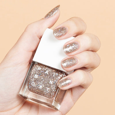 NYC's Trendiest Nail Salon Just Dropped New Polishes & They're Perfect For Fall